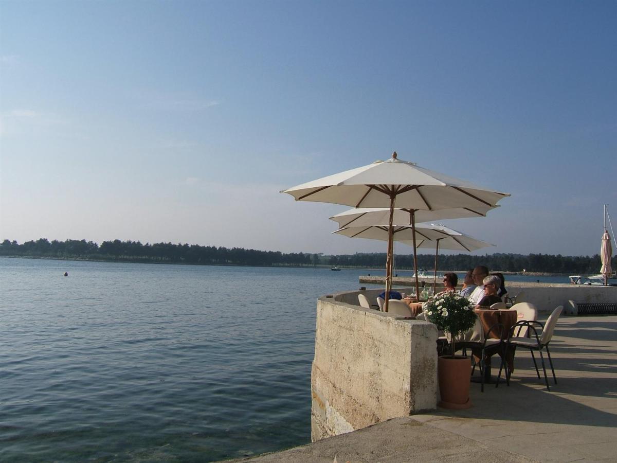Irena A2 Apartment Novigrad  ภายนอก รูปภาพ